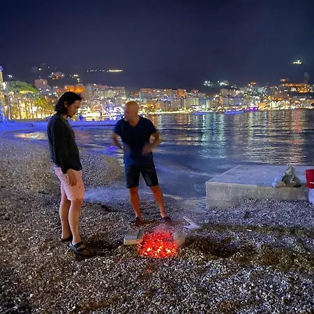 Backpackers Hostel *